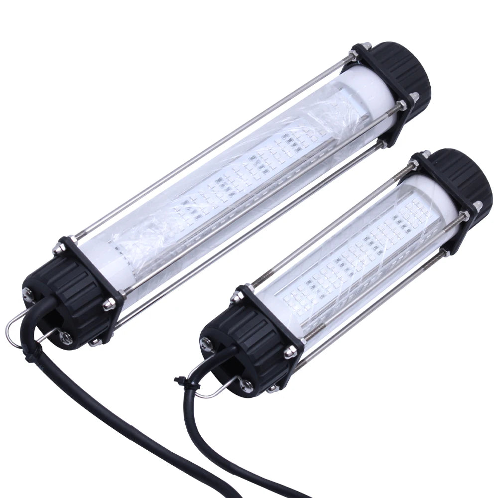 1 high-power fishing light with a wide range of fishing lights to effectively attract fish underwater